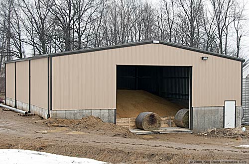 Grain storage building