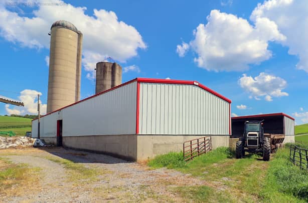 Combine storage building